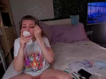 queenafina — Chaturbate recorded stream image, 20.06.2026 16:50