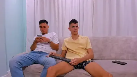 junior_friendss — Stripchat recorded stream image, 22.06.2026 02:00