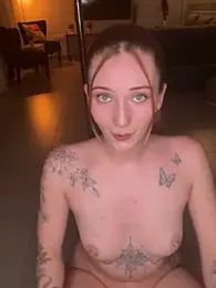 Sugarlina — Stripchat recorded stream image, 24.06.2026 21:10