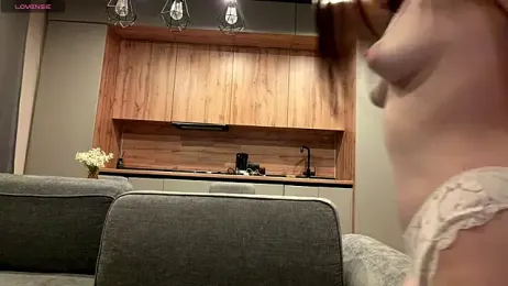 dewmelt — Stripchat recorded stream image, 24.06.2026 19:50