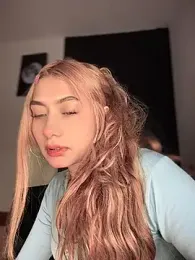 _Danna — Stripchat recorded stream image, 26.06.2026 11:00