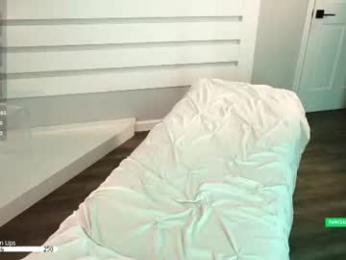 rosiebones — Chaturbate recorded stream image, 27.06.2026 00:50