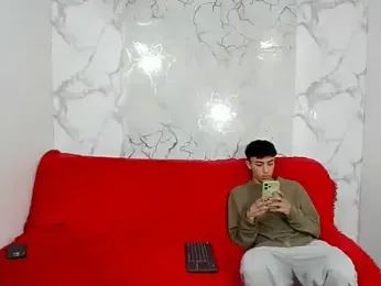 heyy_noah11 — Stripchat recorded stream image, 30.06.2026 13:10