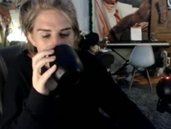 katiecutie_5 — Chaturbate recorded stream image, 01.07.2026 05:00