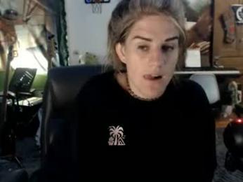 katiecutie_5 — Chaturbate recorded stream image, 01.07.2026 05:00