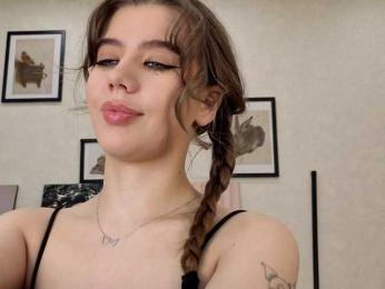 dolly-ll — Bongacams recorded stream image, 01.07.2026 13:20