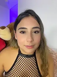 MelodyRey__ — Stripchat recorded stream image, 02.07.2026 00:20
