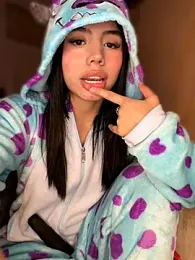Laura-Khalifa — Stripchat recorded stream image, 06.07.2026 05:40
