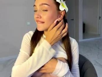 littlemia19 — Chaturbate recorded stream image, 06.07.2026 06:30