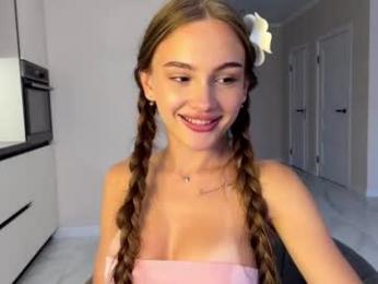 littlemia19 — Chaturbate recorded stream image, 06.07.2026 06:30