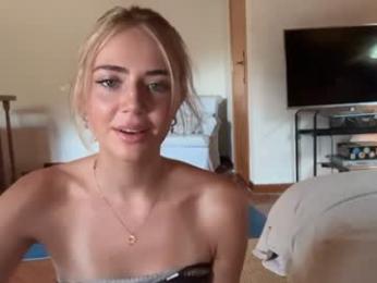 honeyyy95 — Chaturbate recorded stream image, 07.07.2026 05:00