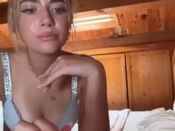 honeyyy95 — Chaturbate recorded stream image, 07.07.2026 05:00