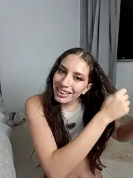 aurelialux — Stripchat recorded stream image, 10.07.2026 01:00