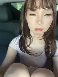 Yiyi-707 — Stripchat recorded stream image, 12.07.2026 07:20