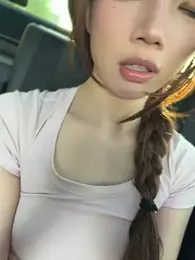 Yiyi-707 — Stripchat recorded stream image, 12.07.2026 07:20