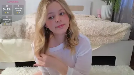 Milana15 — Stripchat recorded stream image, 12.07.2026 17:10