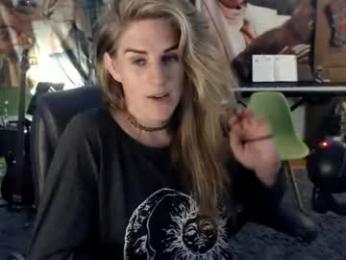 katiecutie_5 — Chaturbate recorded stream image, 15.07.2026 04:20