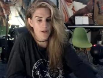 katiecutie_5 — Chaturbate recorded stream image, 15.07.2026 04:20