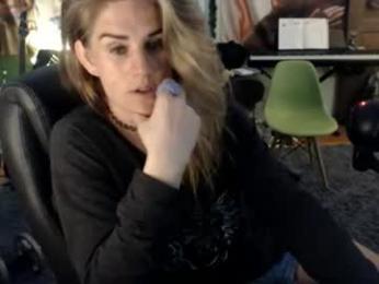 katiecutie_5 — Chaturbate recorded stream image, 15.07.2026 04:20