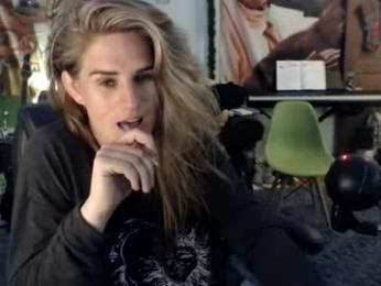 katiecutie_5 — Chaturbate recorded stream image, 15.07.2026 04:20