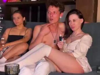 couple_of_fire_ — Chaturbate recorded stream image, 16.07.2026 17:20