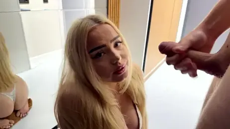 Blonde88888 — Stripchat recorded stream image, 17.07.2026 23:20