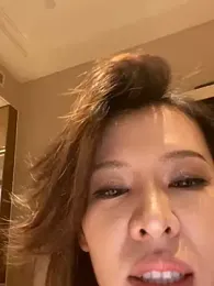 Sunflower-77 — Stripchat recorded stream image, 19.07.2026 09:20