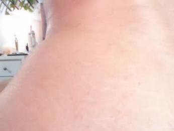niabussethxxx — Chaturbate recorded stream image, 19.07.2026 07:00
