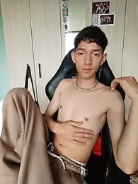 heyy_noah11 — Stripchat recorded stream image, 21.07.2026 18:50