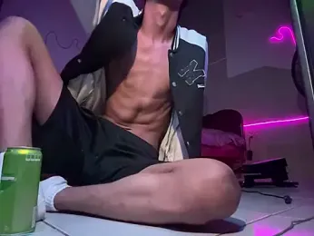 Mauuu18 — Stripchat recorded stream image, 21.07.2026 23:50