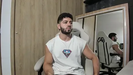 Thiago_moretti — Stripchat recorded stream image, 23.07.2026 02:20