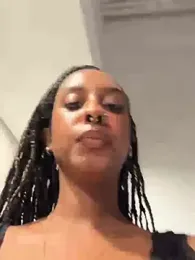 Your_Paris — Stripchat recorded stream image, 24.07.2026 05:10