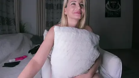 Lillianmonroe — Stripchat recorded stream image, 24.07.2026 19:50