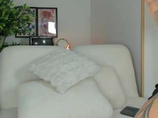 im-bri — Camsoda recorded stream image, 28.07.2026 03:30