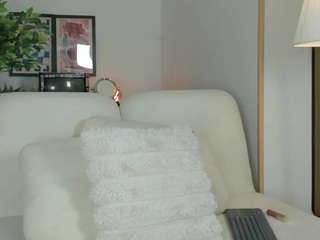 im-bri — Camsoda recorded stream image, 28.07.2026 03:30