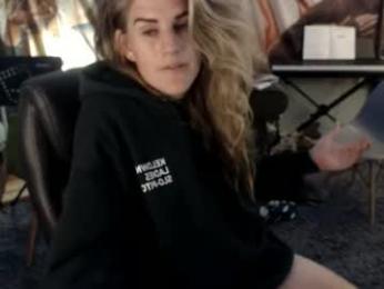 katiecutie_5 — Chaturbate recorded stream image, 29.07.2026 04:20