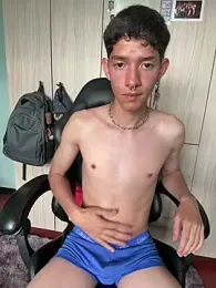 heyy_noah11 — Stripchat recorded stream image, 31.07.2026 19:10