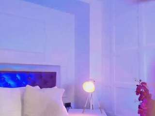 sofly-s — Camsoda recorded stream image, 01.08.2026 12:10