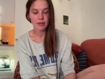 di_n_alex — Chaturbate recorded stream image, 02.08.2026 09:20