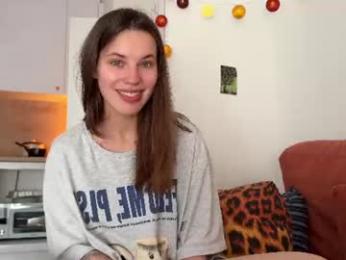 di_n_alex — Chaturbate recorded stream image, 02.08.2026 09:20