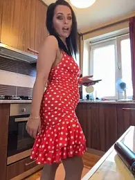 Hotmomcheckk_ — Stripchat recorded stream image, 03.08.2026 09:40