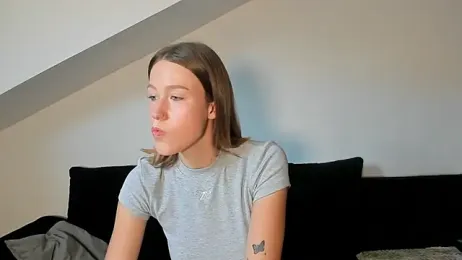 laurasommer — Stripchat recorded stream image, 03.08.2026 16:20
