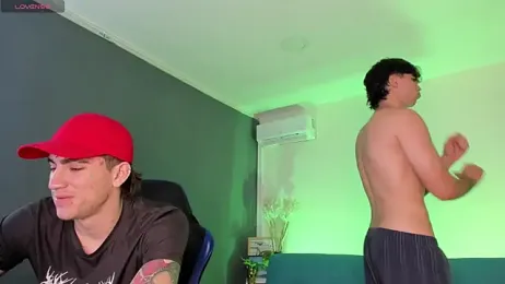 Handsomeboyss19 — Stripchat recorded stream image, 03.08.2026 21:00