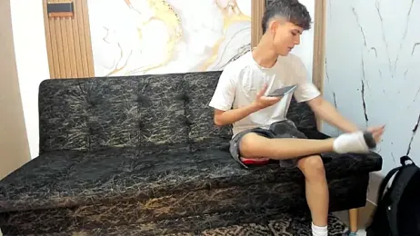 willy_sexxx18 — Stripchat recorded stream image, 03.08.2026 19:30
