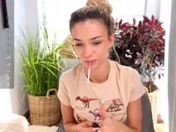 sassyt33n — Chaturbate recorded stream image, 06.08.2026 07:30