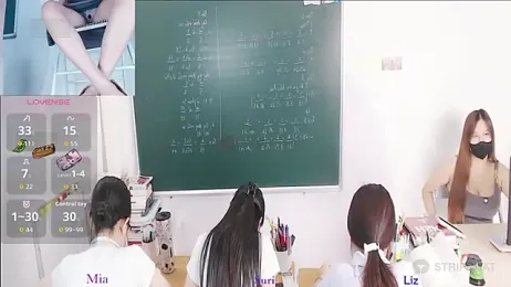 _Math_ — Stripchat recorded stream image, 06.08.2026 12:10