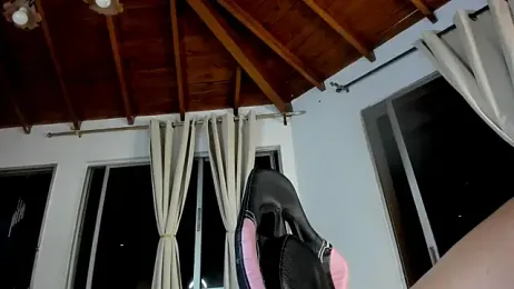 IsaFontanna — Stripchat recorded stream image, 11.08.2026 05:10