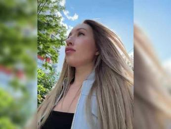 Chloee — Bongacams recorded stream image, 11.08.2026 13:00