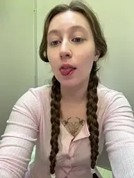 FroggyAnna — Stripchat recorded stream image, 11.08.2026 15:20