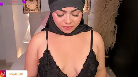shayla_18 — Stripchat recorded stream image, 12.08.2026 23:20